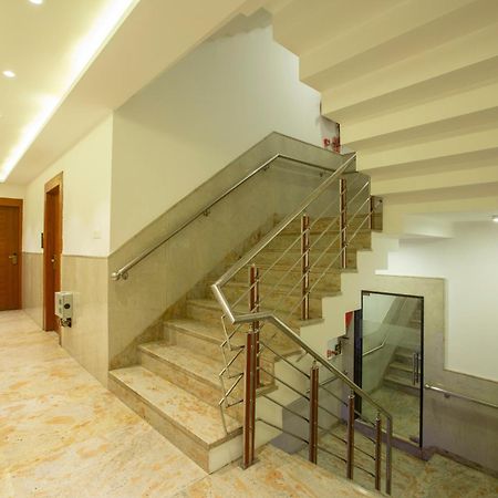 Hotel Arch Suites - Near Aerocity Ню Делхи Екстериор снимка