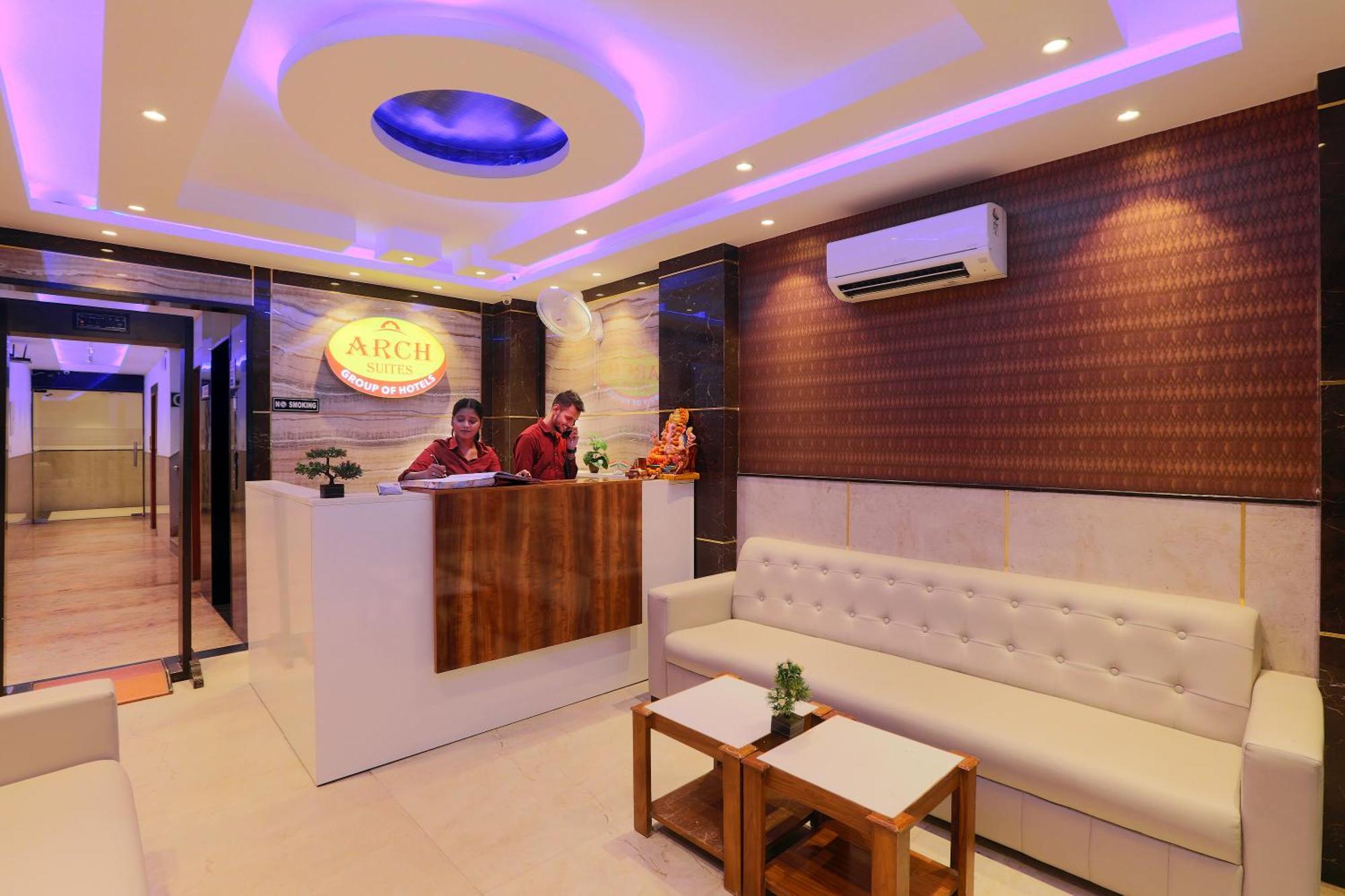 Hotel Arch Suites - Near Aerocity Ню Делхи Екстериор снимка